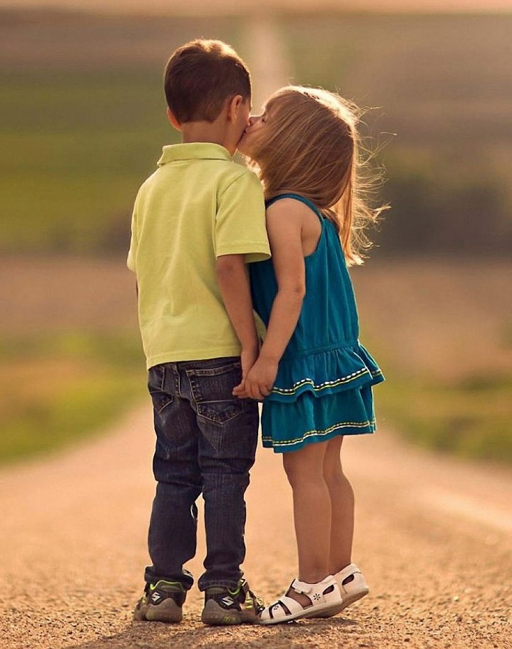 Happy Kiss Day 2021: Wishes, Quotes, Images, FB & WhatsApp status Happy Kiss Day 2021: Wishes, Quotes, Images, FB & WhatsApp status